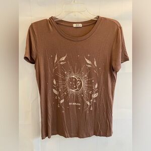 Ardene Short-Sleeve 'Le Soleil' Graphic Tee Stretch Blend